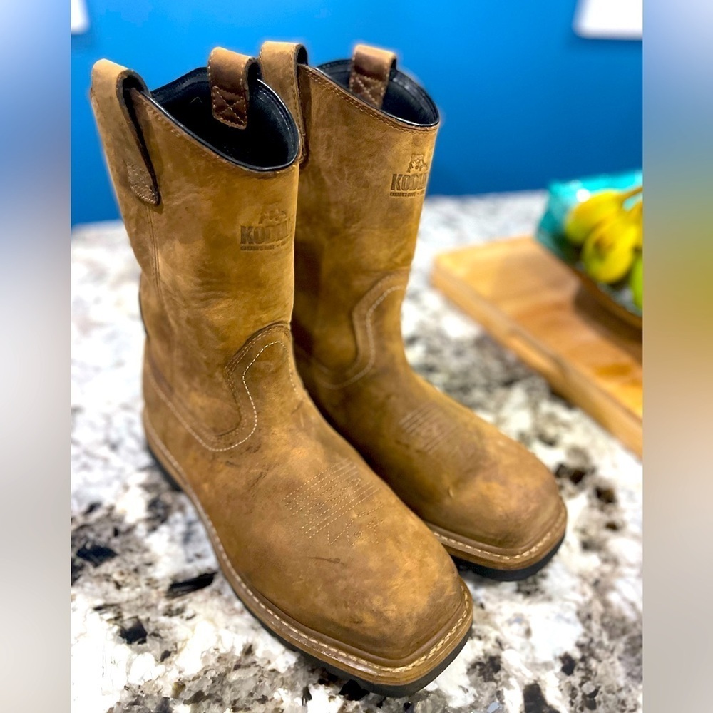 Kodiak Brown Western Cowboy Boots - Picture 4 of 15